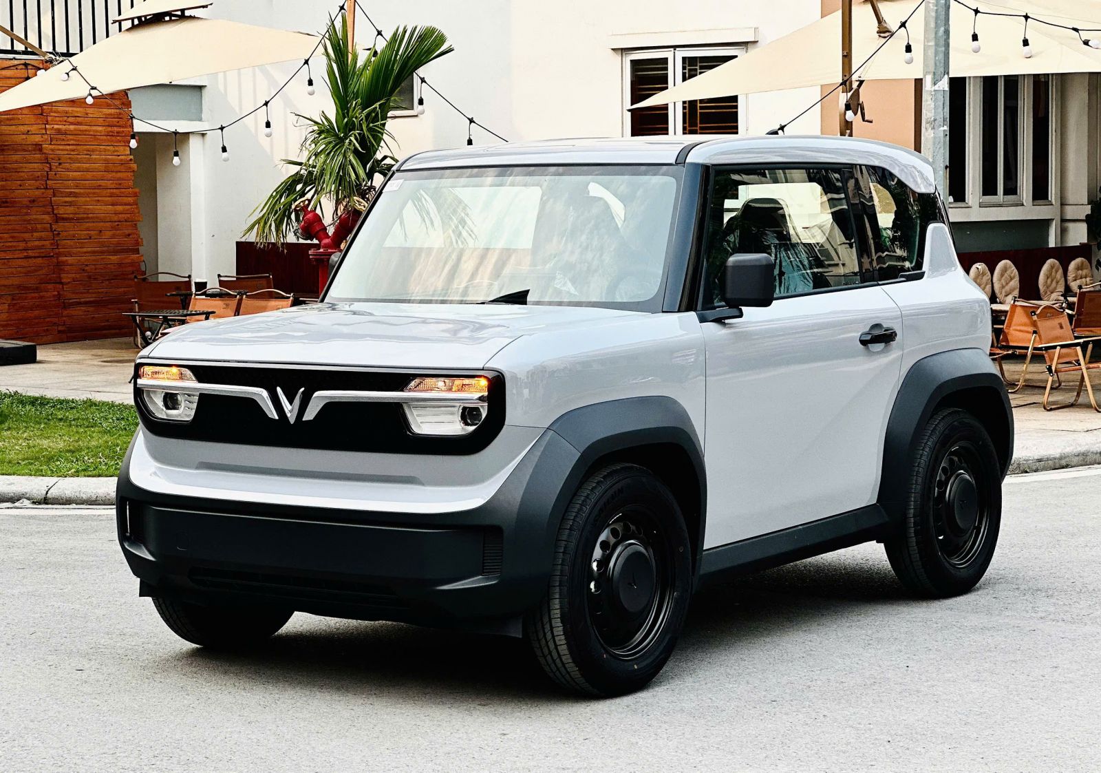 Thị trường ô tô Việt Nam 2025 lập kỷ lục mới với hơn 600.000 xe bán ra